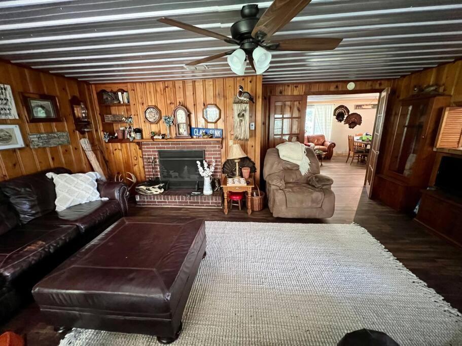 Quiet Farmhouse In The Country Close To Major Theme Parks Ridge Manor Εξωτερικό φωτογραφία