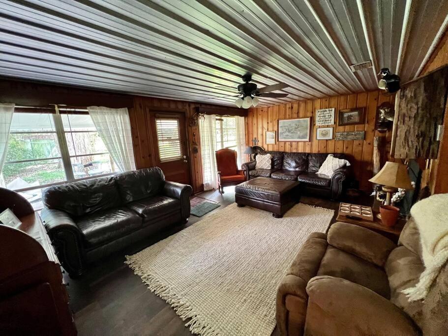 Quiet Farmhouse In The Country Close To Major Theme Parks Ridge Manor Εξωτερικό φωτογραφία
